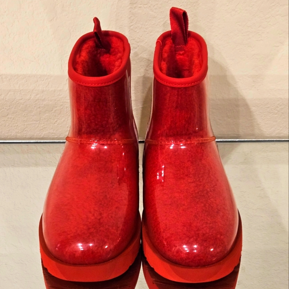Make a Offer NEW UGG Classic Clear Mini Samba Red SZ.7